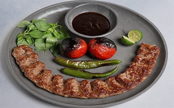 کباب لقمه تک سیخ
